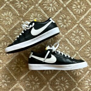 Men’s Nike Blazer Low ‘77 (Custom Black Leather)